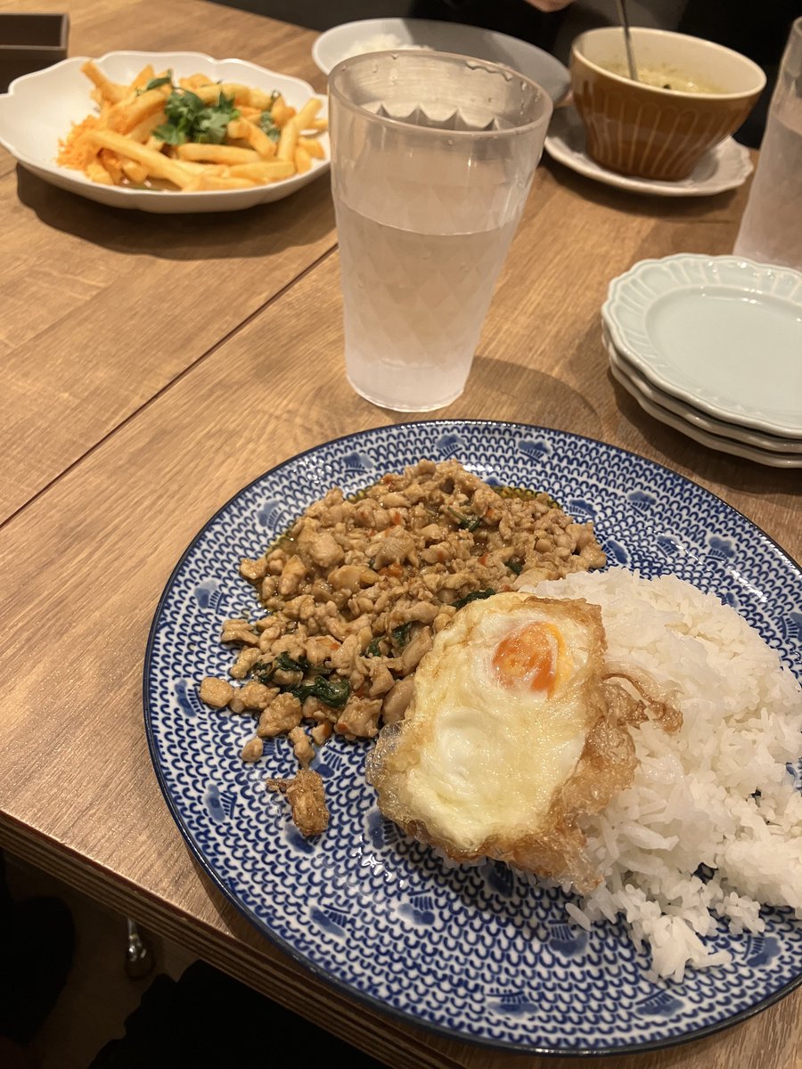 yumika_composer's tweet image. IRINO MIYU LIVE TOUR 2026
“Humor is Human”
東京ドームシティkanadeviaホール公演
を観に行って超絶楽しんできました！

軽音の審査員ぶりの後楽園🎡

ラクーアでガパオライス食べたんだけど結構辛くて美味しかった！
ポテトの手が止まらぬ🍟

#入野自由  #HumorisHuman #UUU