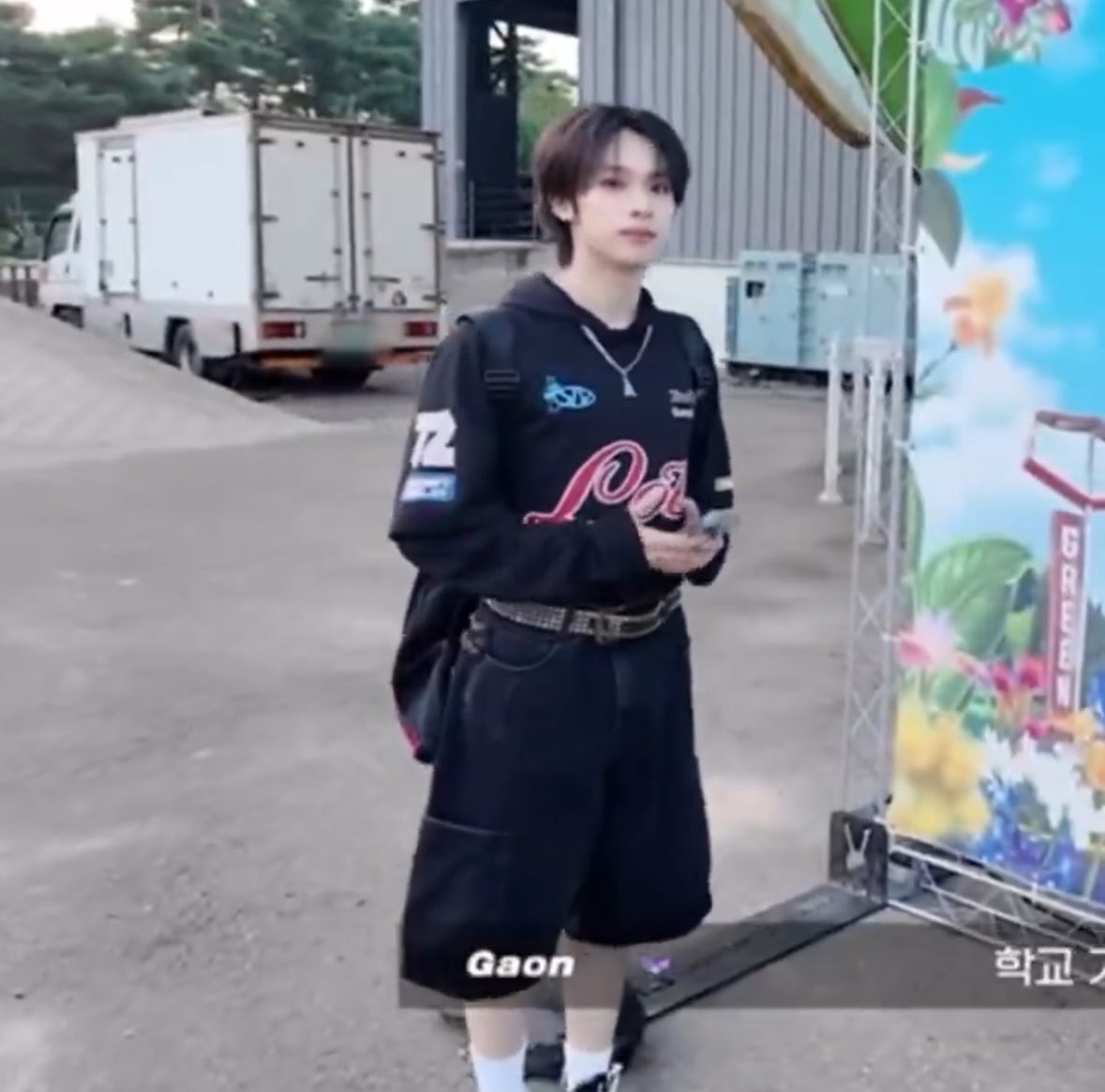 gaon really is just 3 apples tall🍎🍎🍎