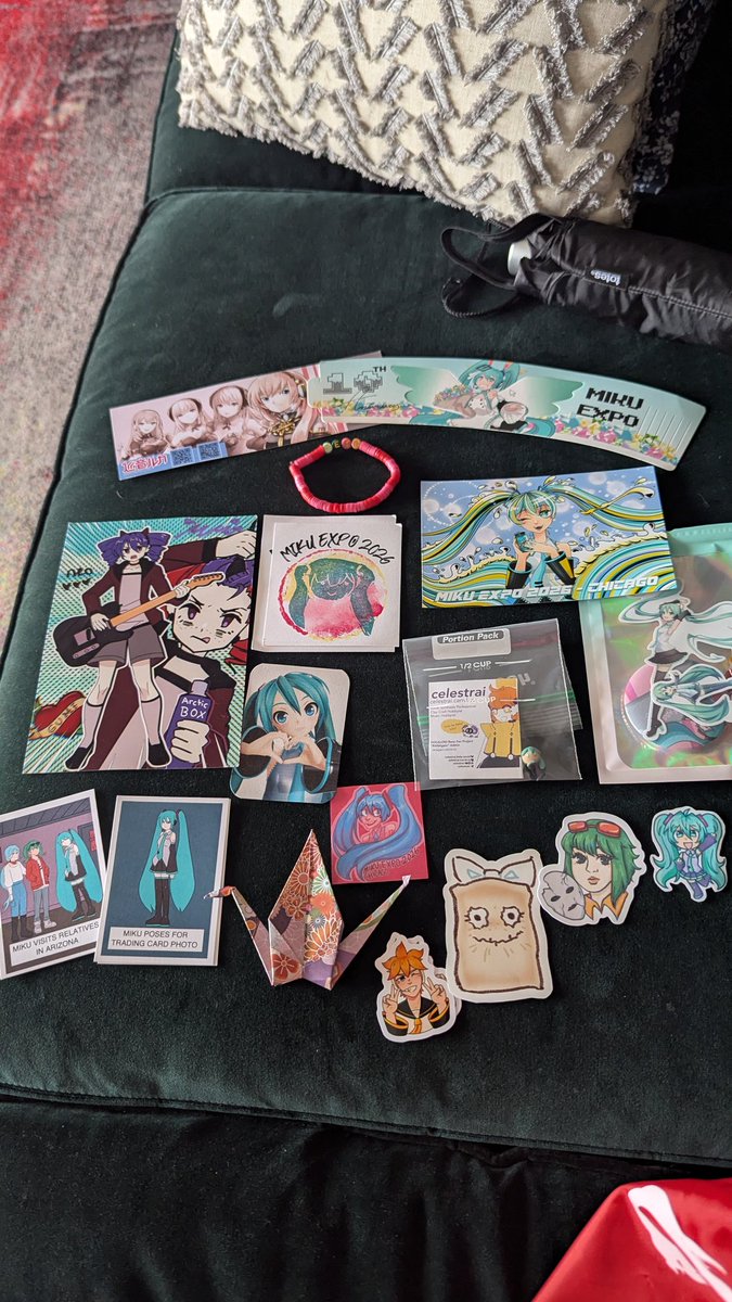 Delicious Morsels | Stream "Buried in Me"! tweet media