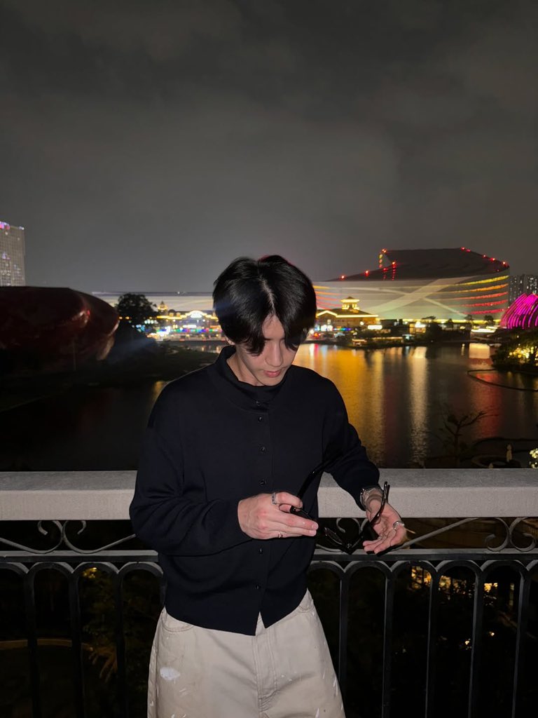 marmoris. tweet media