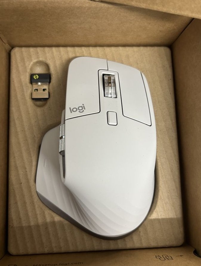 psomkar1's tweet image. Left or Right ?