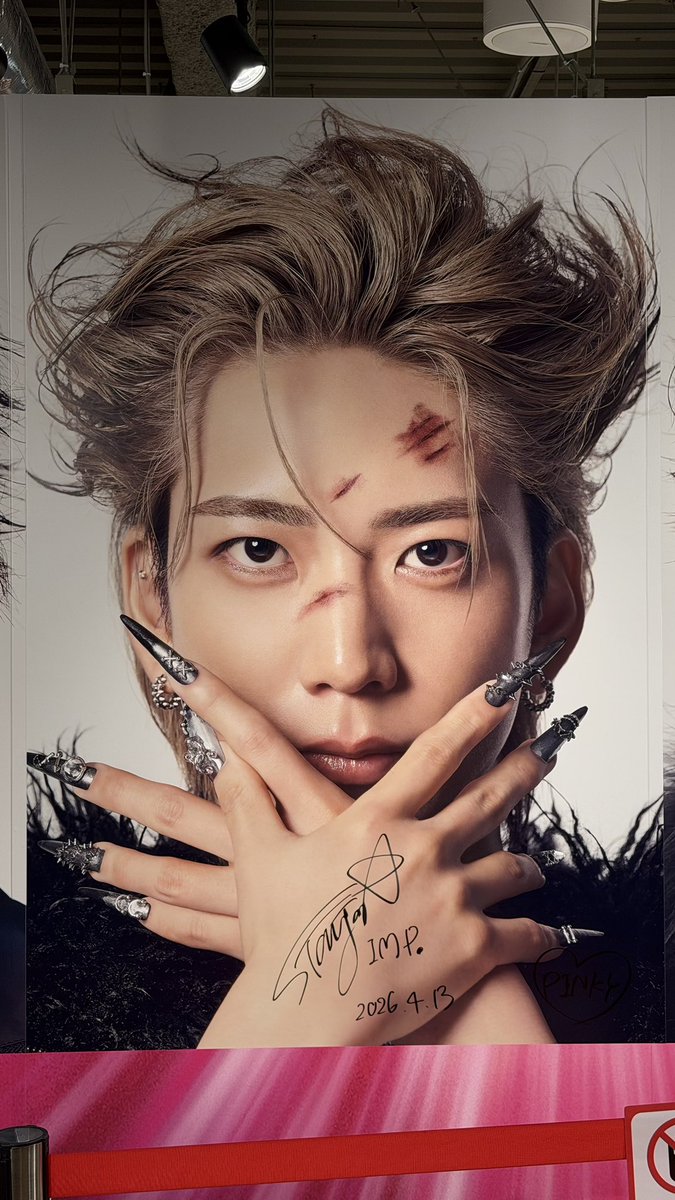 𝚊 𝚢 𝚊 tweet media