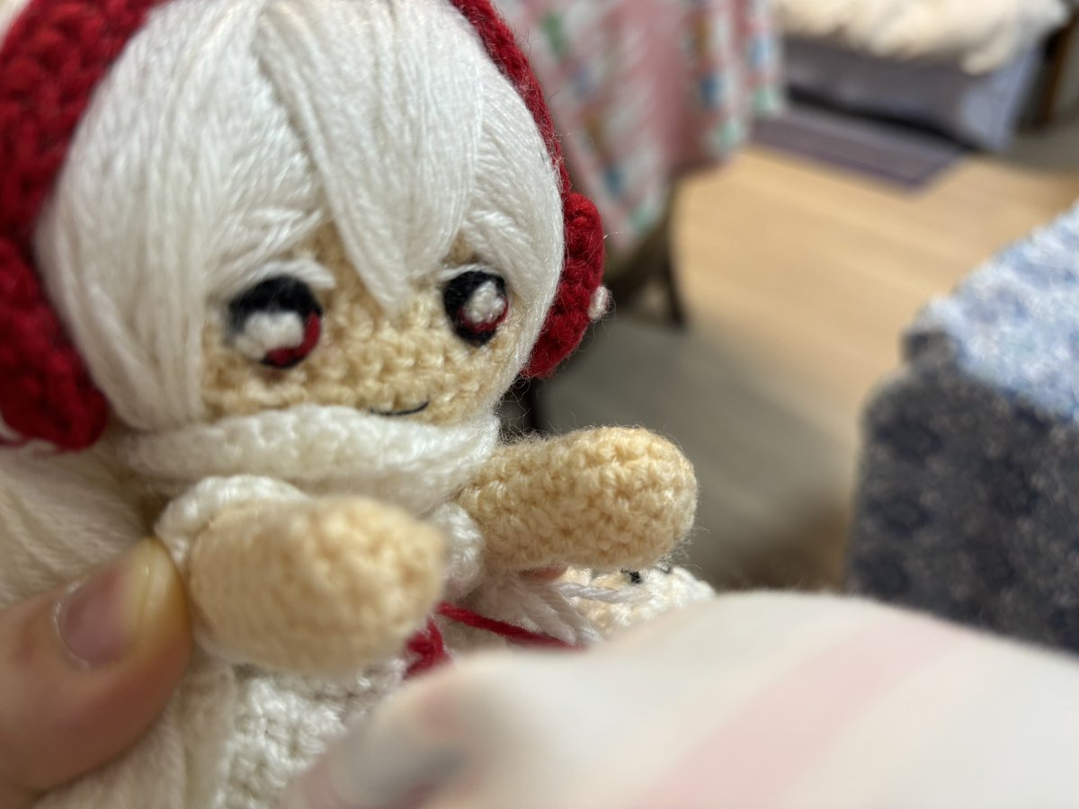 写真だと上手く撮れないんだけど後ろから掴んでどろしーの手で自分の指を挟む遊びたまにやるんだけど癒される
良いでしょ