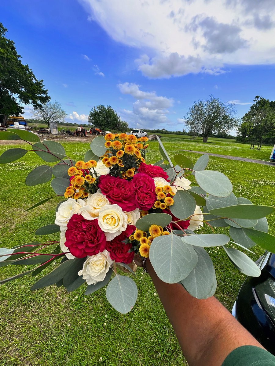 leequijano_'s tweet image. 𝙻𝚗𝙻 🌸
#shop #florist #ordernow