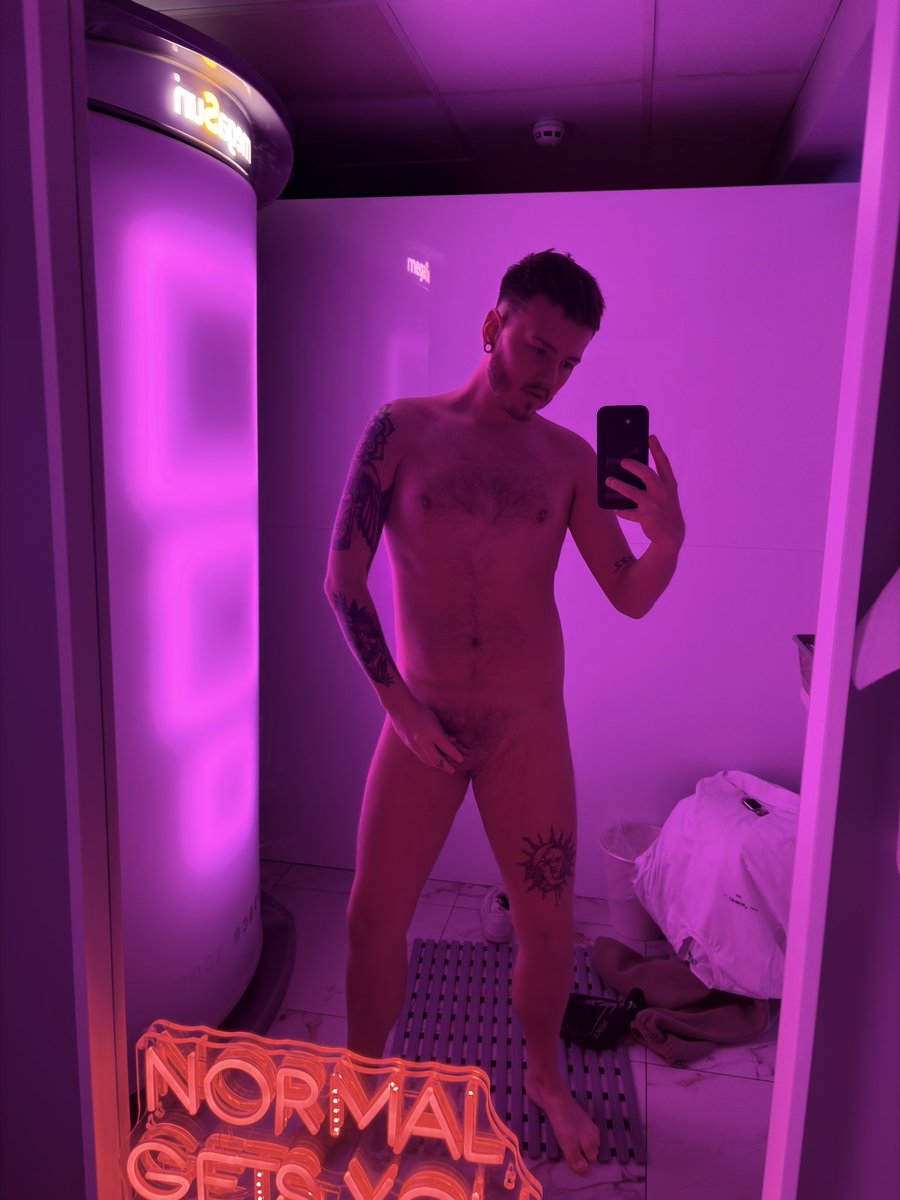 _Notyourbaby69's tweet photo. Summer is just round the corner 😈 https://t.co/DgfNNkxJDM