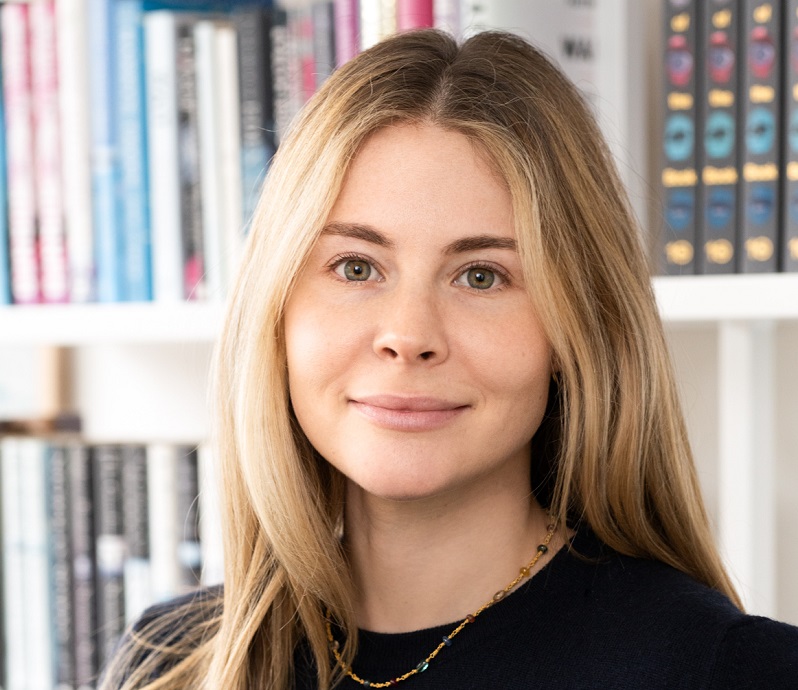 EricaVerrillo's tweet image. 7 New Agents Seeking Fantasy, Horror, Romance, Thrillers, Literary Fiction, YA, Memoir, Nonfiction and more. #writingtips #amwriting #publishing #writing #pubtip #WritingCommunity #querytip #amquerying #MondayBlogs publishedtodeath.blogspot.com/2025/01/8-new-…