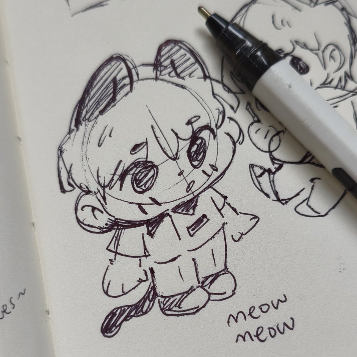 itsnailurus's tweet photo. I want to make shse phone charms but I can't decide if I should make them cat and dog or not 🤔 https://t.co/cmfJ5wZ4iY
