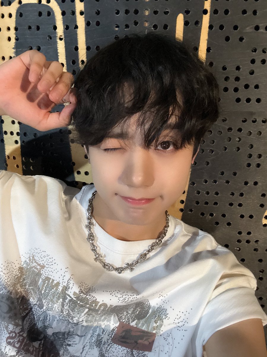 TRENDZ (트렌드지) tweet media