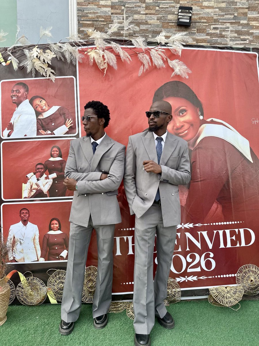 Bright_Mo tweet media