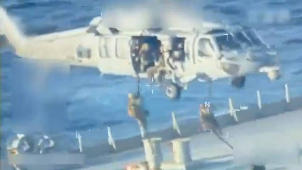 Barouwhite tweet media