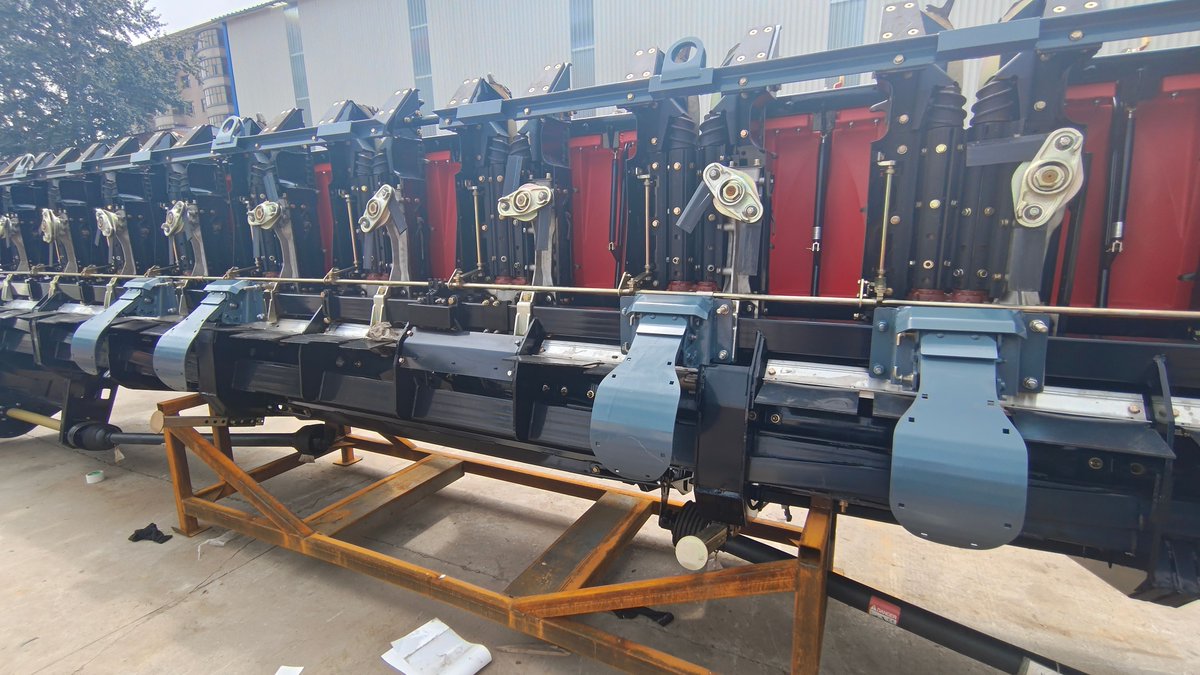 tianrenharveste's tweet image. The adoption of wider corn heads brings both advantages and considerations.
tianrenharvester.com
#harvester #maizeharvesting #cornharvester #corn #cornhead #cornheader