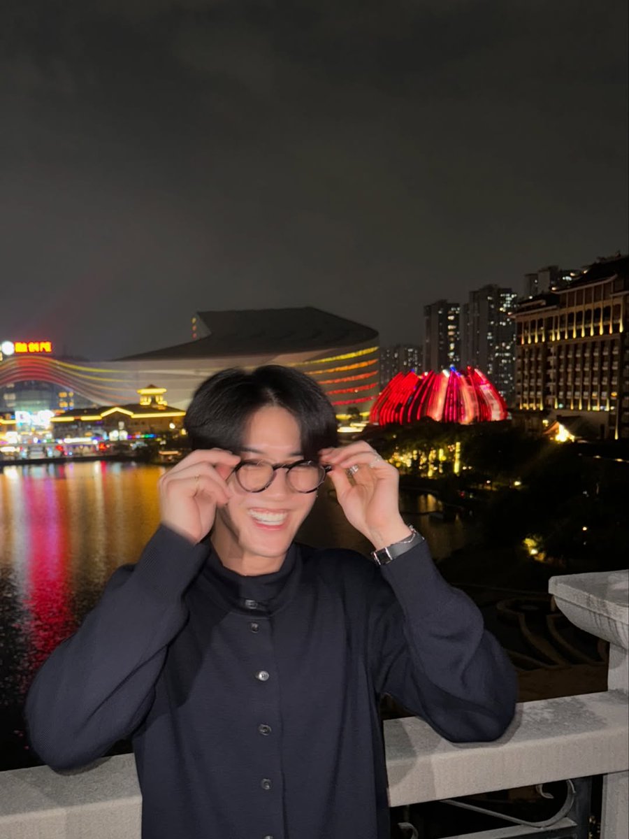 ilyseatwn's tweet image. ทั้งหมดในหนึ่งคืน 🎂🌙