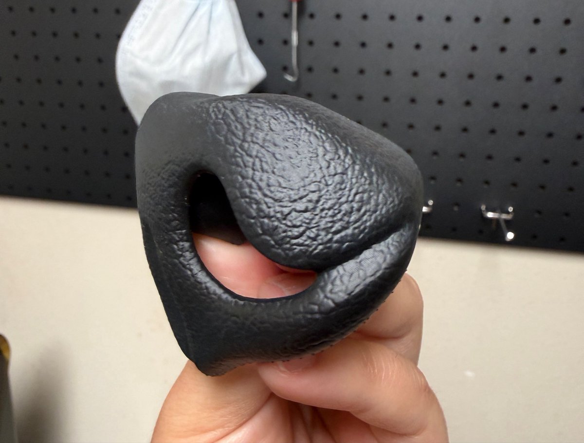 Val / LatinVixen tweet media