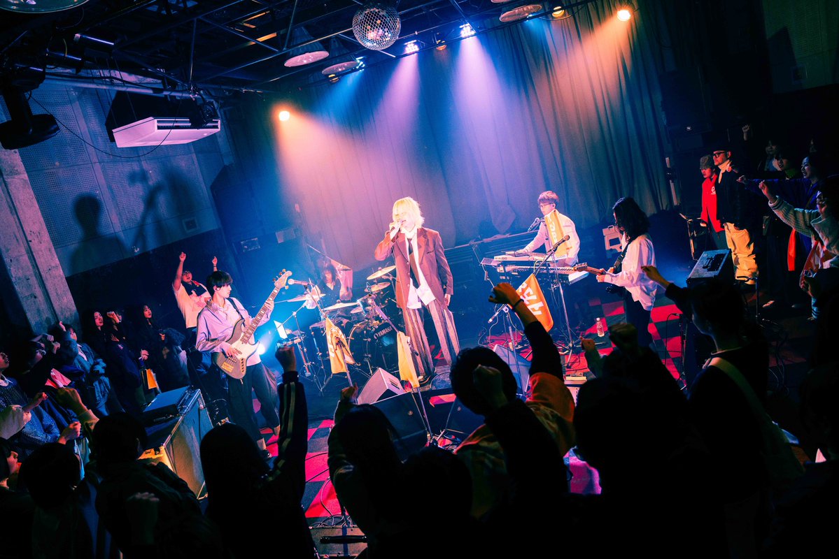 夕方と猫 tweet media