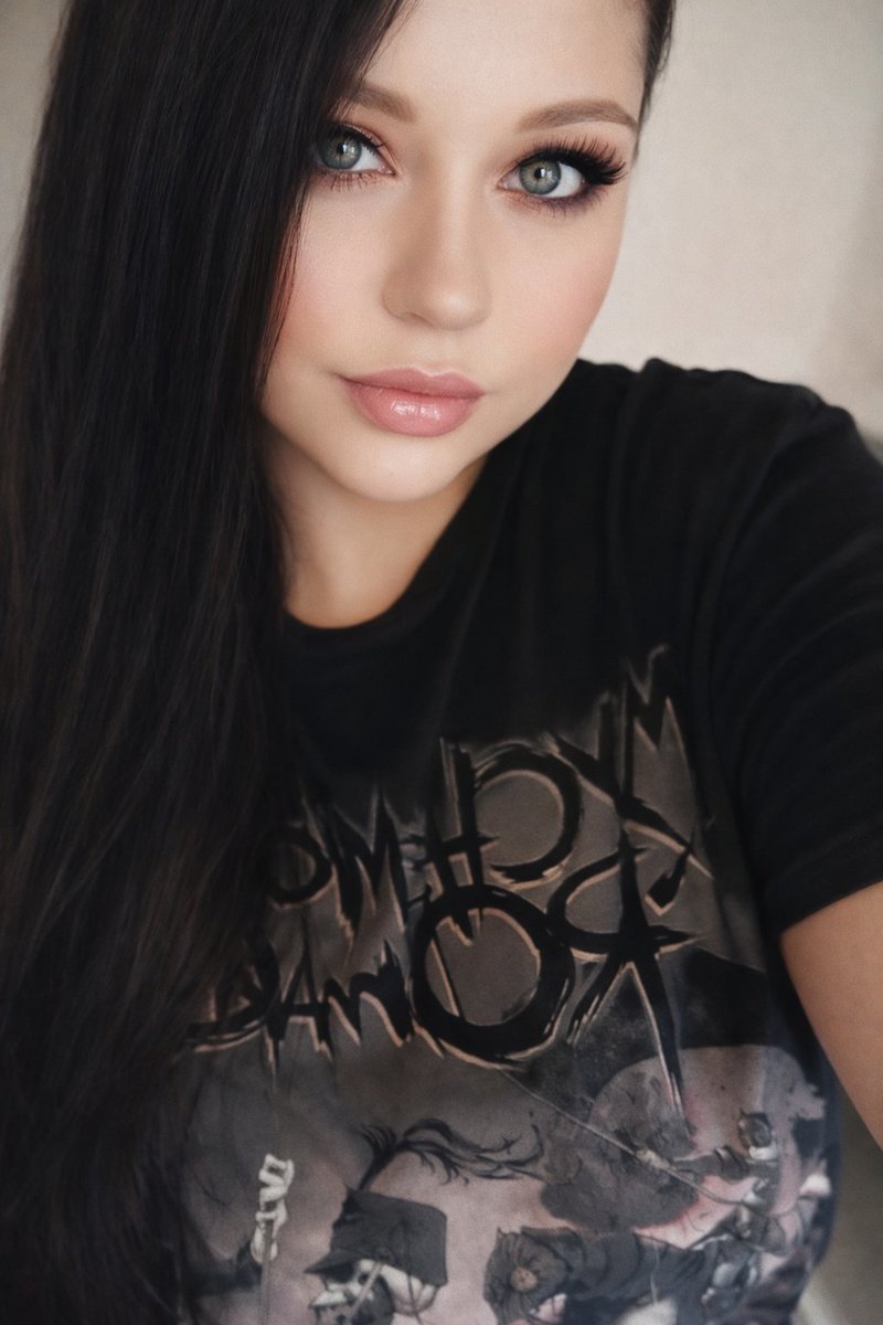 Paranoid Android 자라 tweet media