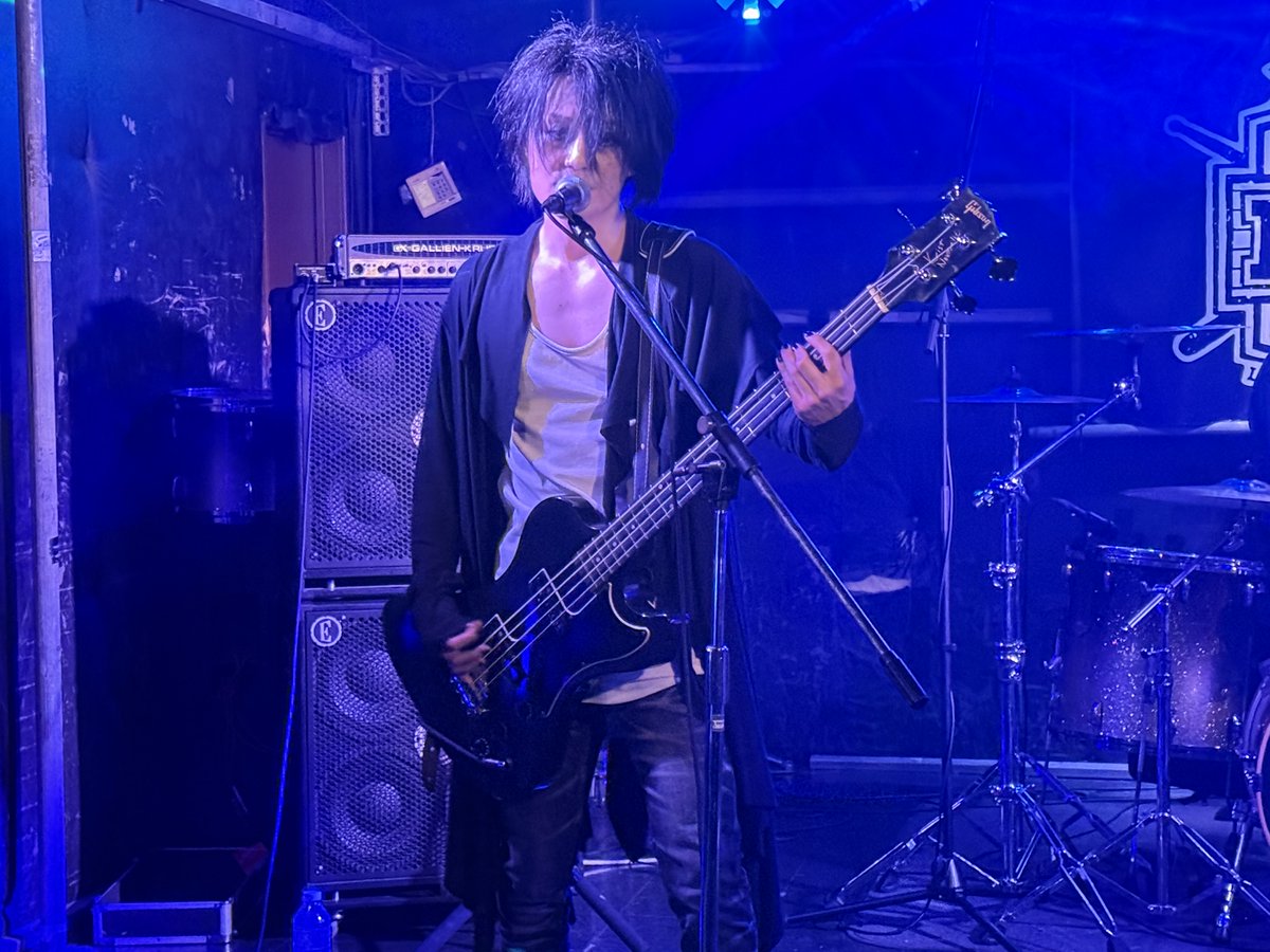 psychofix65's tweet image. @kotoba2silence #DirectorsCut
2016'04.11(Sat) 足利SOUNDHOUSE PICOでは声を掛けて頂き有り難う御座います楽しいひと時でした。アカウントをフォローしました。アップした動画と写真をダウンロードしていただきたくチャットからも送りますね😀