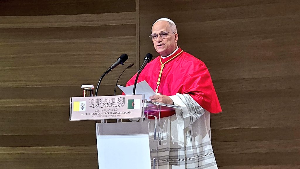 SavinaAmmassari's tweet image. Historic moment as Pope Leo XIV visits Algeria—the first ever papal visit—bringing a message of peace, dialogue and coexistence. A powerful symbol of bridge-building between cultures and faiths. #Algeria #Peace #Dialogue