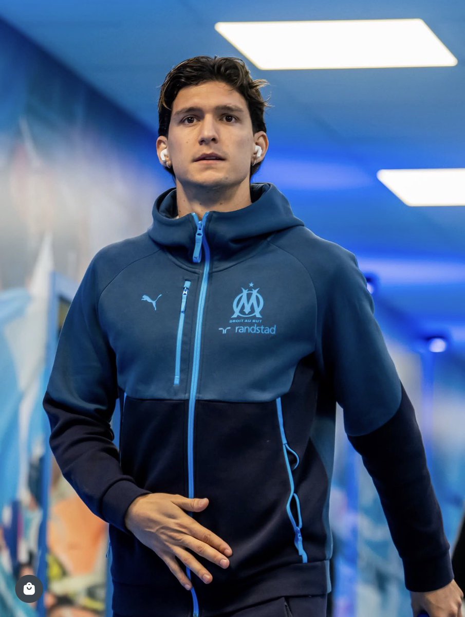 GioBalerdi tweet media