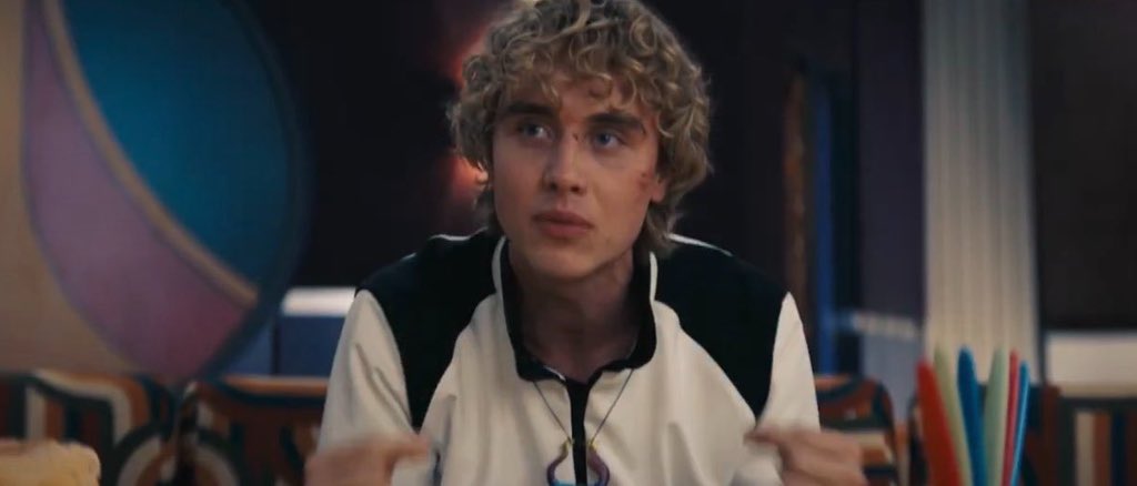 leah ✴︎ tweet media