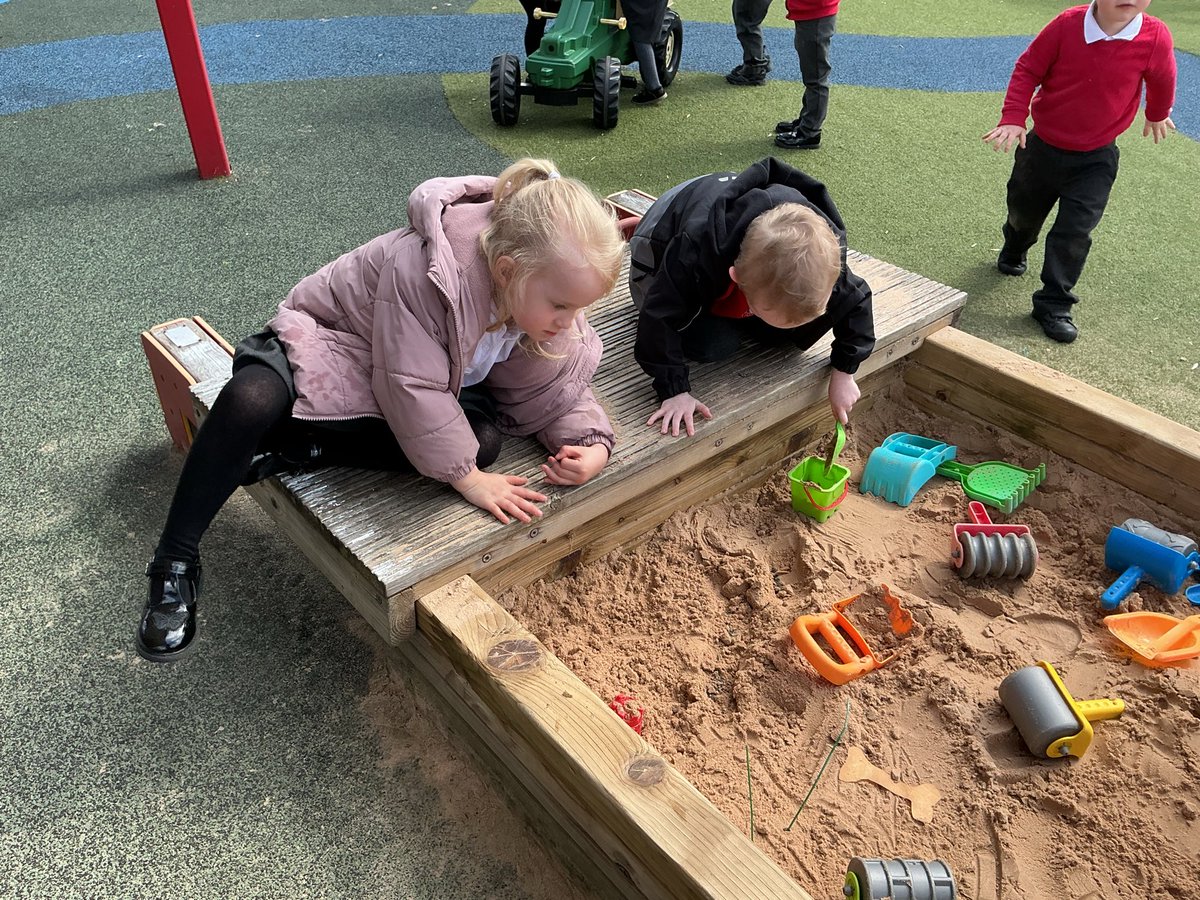 Lakeside Primary tweet media