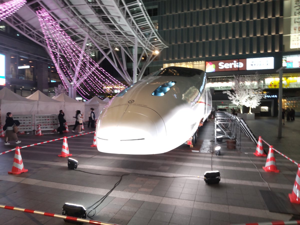 旅の最後に800系U005編成1号車見てみました
東北行ってたのでイベントは参加できなかったのですが、前照灯点灯させた姿を見ることができました
#風花とりっぷ