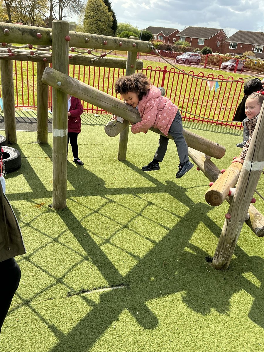 Lakeside Primary tweet media