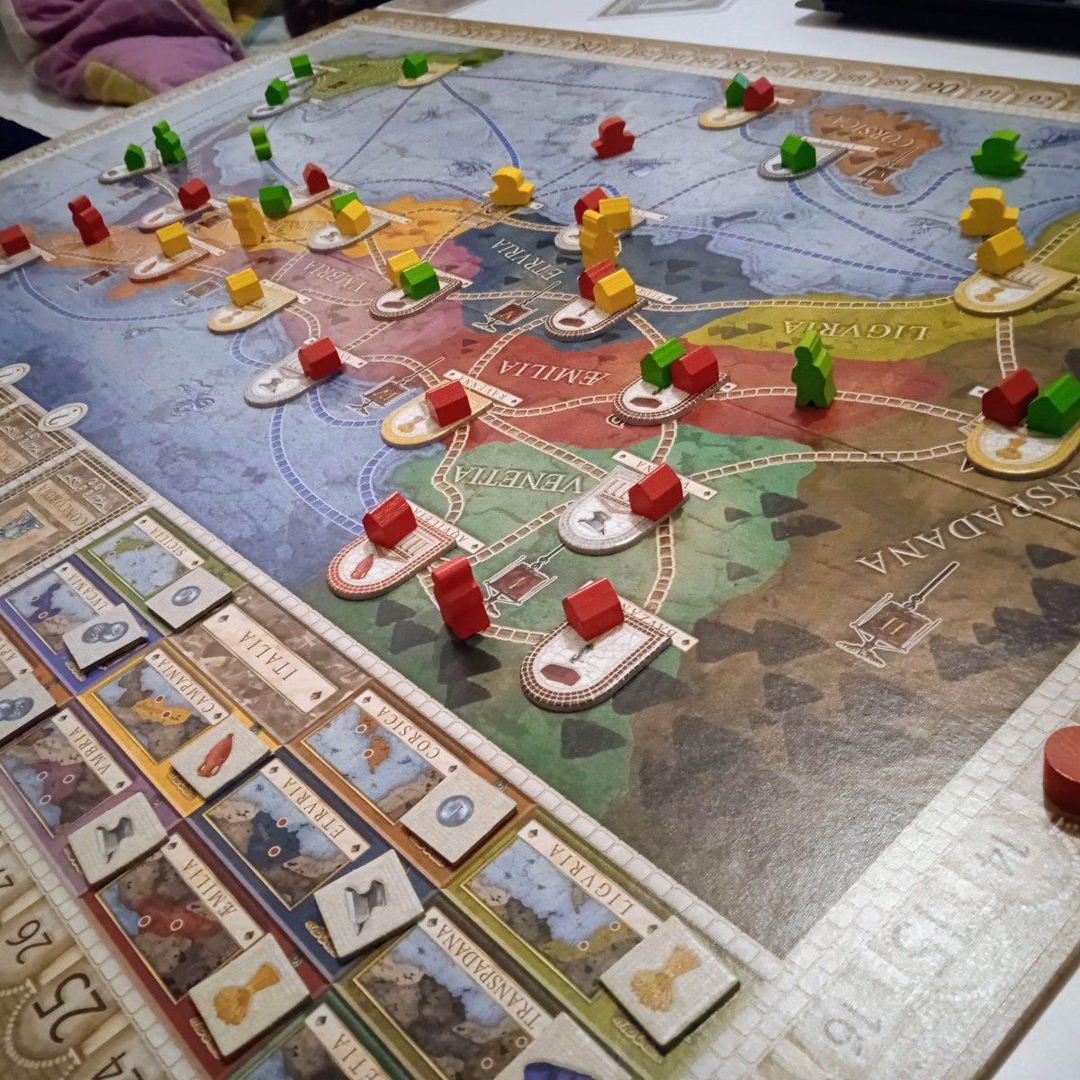 Pablo_Crow's tweet image. Este finde de tiempo regulero aprovechamos para darnos a los juegos de mesa. 

Sacamos a pasear el Concordia, lujo de juego ♥️

#boardgame
#juegodemesa
#juegosdemesa
#bgg