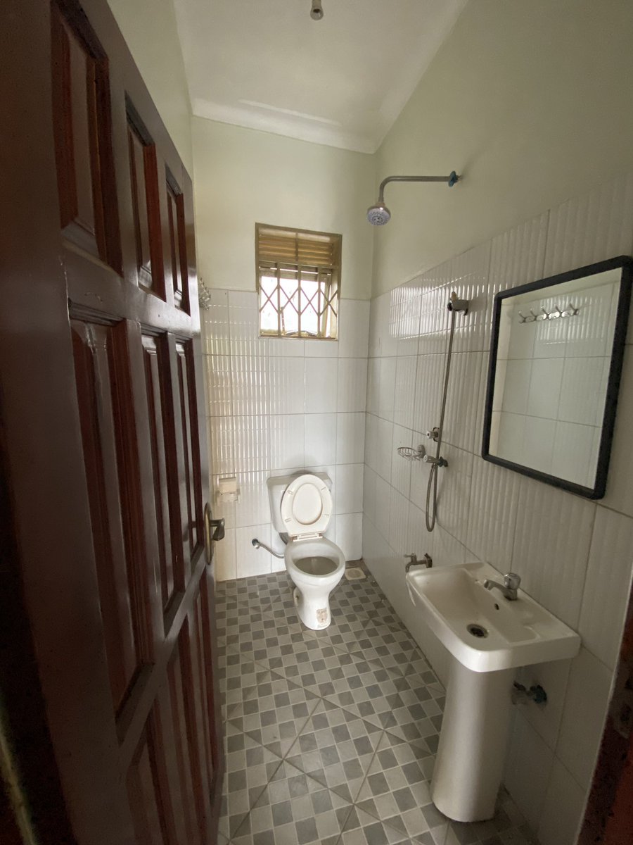 Grace airbnb Host tweet media