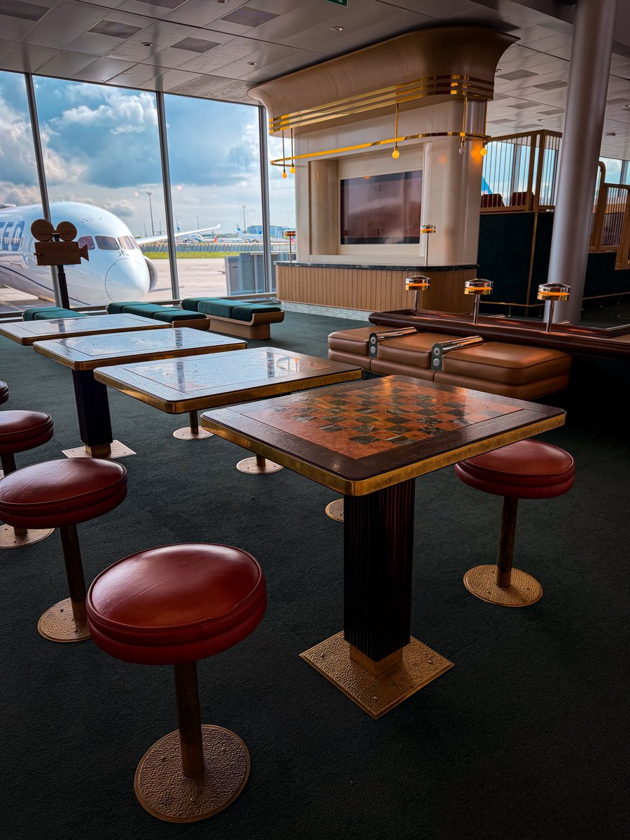 LAURΞNT BUANΞC tweet media