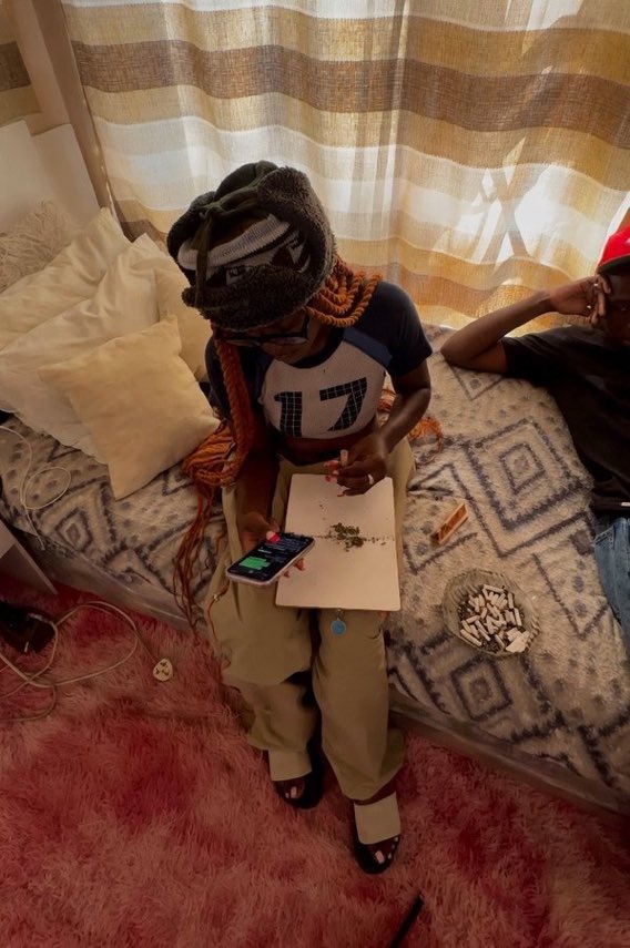 alubarika 001 tweet media