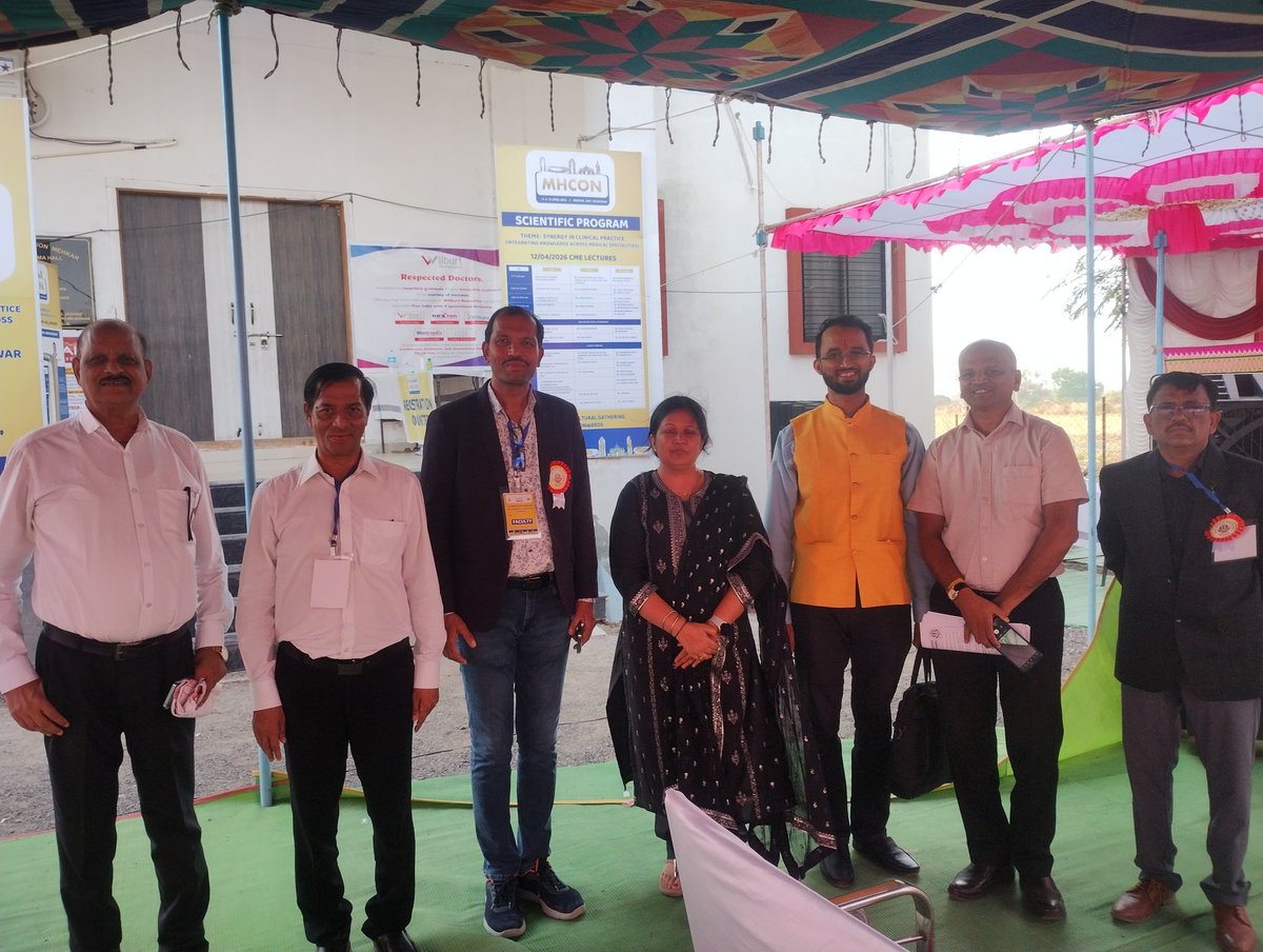 drswapnilmantri's tweet photo. #MMC2026 #DoctorsUnity #MedicalCouncilElection #MaharashtraState

महाराष्ट्र मेडिकल कौन्सिल निवडणूक 2026 निमित्त जिंतूर, सेनगाव, हिंगोली, कळमनुरी, वाशीम, मालेगाव, रिसोड, मेहकर या ठिकाणी दौरा करून विविध डॉक्टरांशी प्रत्यक्ष भेट घेतली...

या वेळी राज्य समन्वयक एमएमसी निवडणूक तथा आयएमए अध्यक्ष परतूर डॉ. स्वप्नील बी. मंत्री व छत्रपती संभाजीनगर महानगर संयोजक डॉ. गिरीश डागा यांनी आयएमए ऑफिशियल पॅनलच्या उमेदवारांना मतदान करण्याचे आवाहन केले.
मेहकर येथील MHCON 2026 परिषदेत उपस्थित डॉक्टरांशी विस्तृत संवाद साधला...
या प्रसंगी मनोनीत आयएमए प्रदेश अध्यक्ष डॉ मंजुषा गिरी, डॉ. पंडित दराडे, प्रशांत राठोड, डॉ निलेश गट्टाणी, डॉ. रामदेव अग्रवाल, डॉ सतीश तिवारी, डॉ. राजेश पवार, डॉ सतीश अग्रवाल, डॉ आशीष नरवडे, डॉ योगिता काटे, डॉ. ब्रिजगोपाल तोषनीवाल, डॉ. नारायण डाले, डॉ भगीरथ जाजू, डॉ. योगेश दहिफळे, डॉ. देवराव कऱ्हाळे, डॉ. दुर्गादास कान्हेडकर, डॉ. गणपत वाघमारे, डॉ. विक्रम परिहार, डॉ. निखिल गायकवाड, डॉ. अतुल जाधव, डॉ. भानगिरे, डॉ. लहाने, डॉ. गोरे, डॉ. साबू, डॉ. बंगाळ, डॉ. विठ्ठल रोडगे, डॉ. संतोष कल्याणकर, डॉ. योगेश जाजू, कृष्णा अग्रवाल, सोहेल शेख, सचिन मानधने, प्रदीप राठी व इतर अनेक डॉक्टर्स मोठ्या संख्येने उपस्थित होते. विविध प्रकारच्या विषयांवर सकारात्मक चर्चा झाली...
@PMOIndia @narendramodi @JPNadda @AmitShah @NitinNabin @CMOMaharashtra @Dev_Fadnavis @CmrfCharity @narendramodi_in @sureshpprabhu @RaviDadaChavan @ravindranaspure