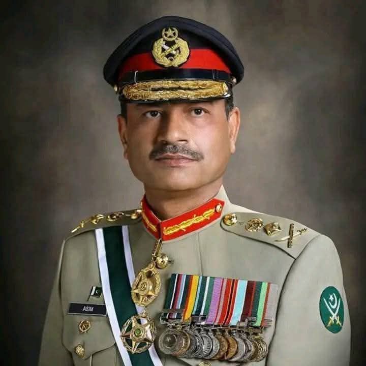 Aaisha 🇵🇰 tweet media