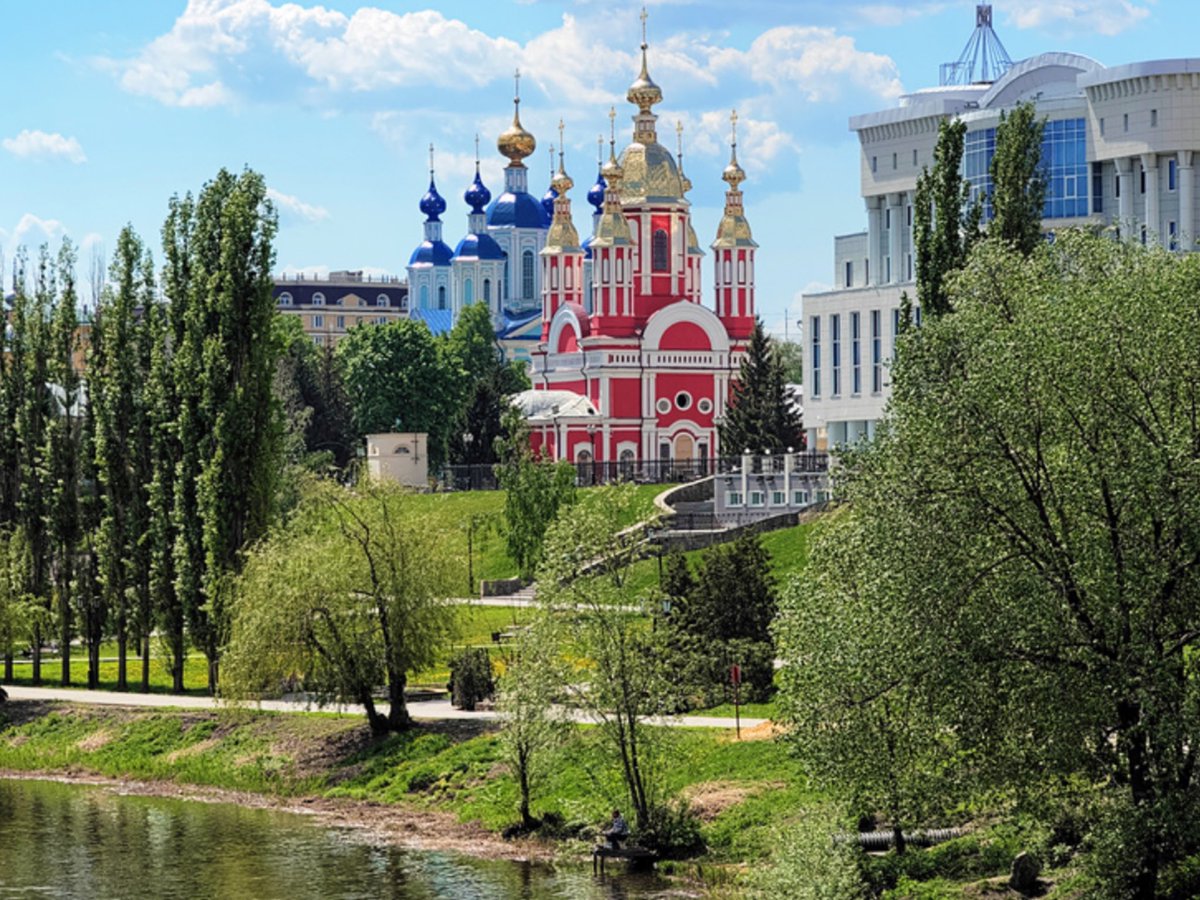 Lora020563's tweet image. Город Тамбов основан в 1636 году как опорный пункт Русского царства.
Более 100 лет выполнял военное назначение, а с середины 17 века становится торговым.
С конца 19 века - торгово-экономический центр России.
В Тамбове сохранились уникальные храмы и святыни.
Население 292 140 чел.