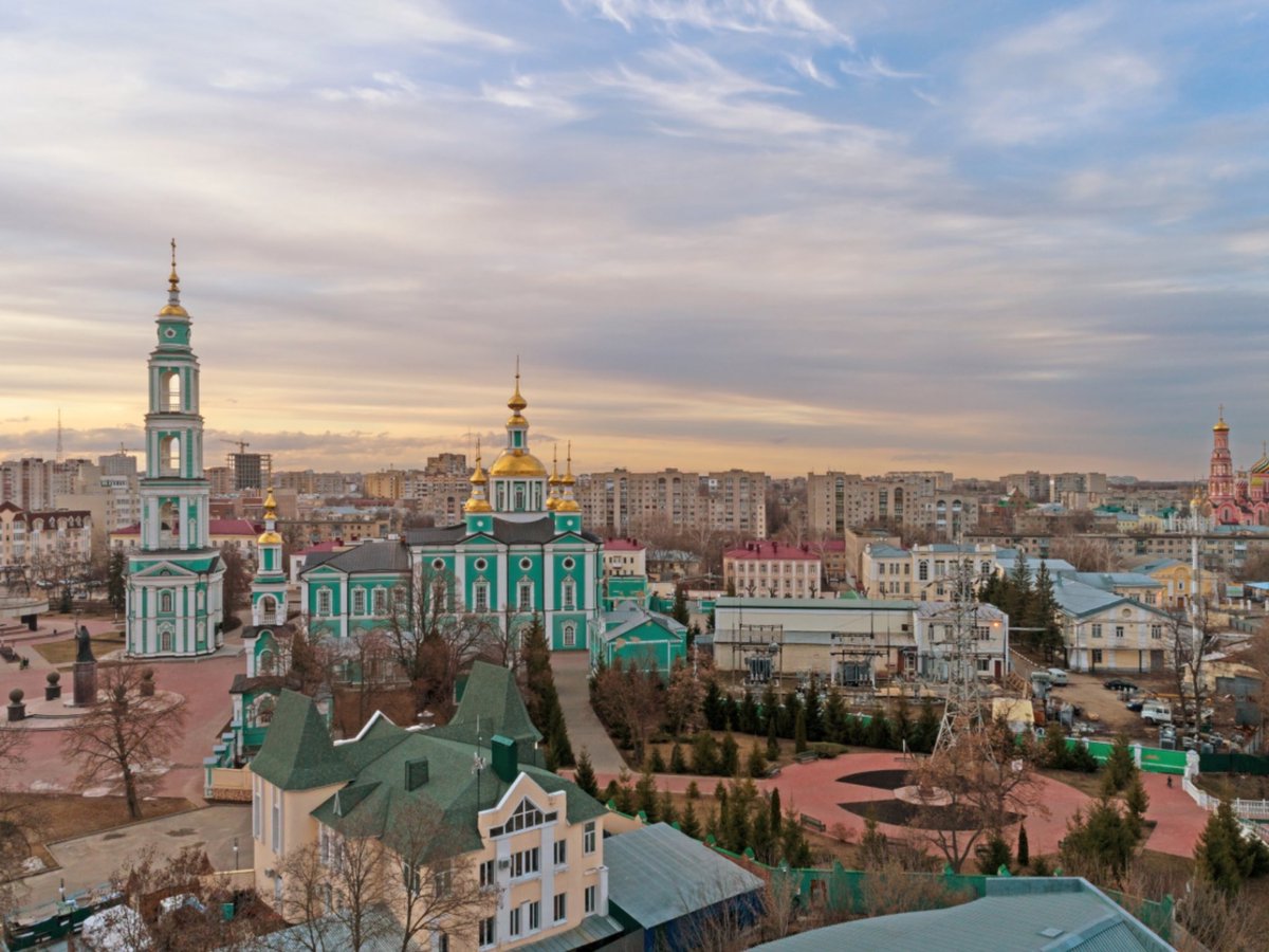 Lora020563's tweet image. Город Тамбов основан в 1636 году как опорный пункт Русского царства.
Более 100 лет выполнял военное назначение, а с середины 17 века становится торговым.
С конца 19 века - торгово-экономический центр России.
В Тамбове сохранились уникальные храмы и святыни.
Население 292 140 чел.