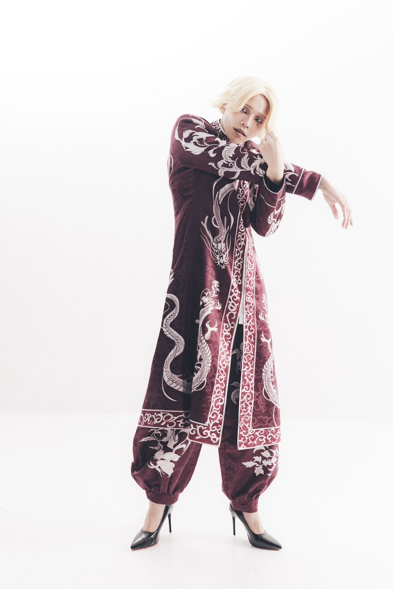 cos TokyoRevengers 
乾青宗
p_ <a href="/ykbut/">ゆずき</a>