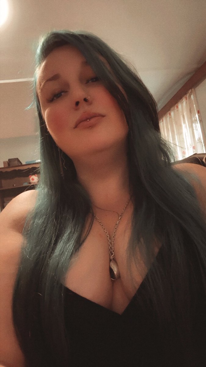 BlueGoddessAda's tweet photo. I don’t feel bad taking from you.
You exist to give and we both love it 😏

Ich habe kein schlechtes Gewissen, dir alles zu nehmen. Du existierst, um zu geben und wir beide lieben es 😏 https://t.co/Qxo6NIY2X6
