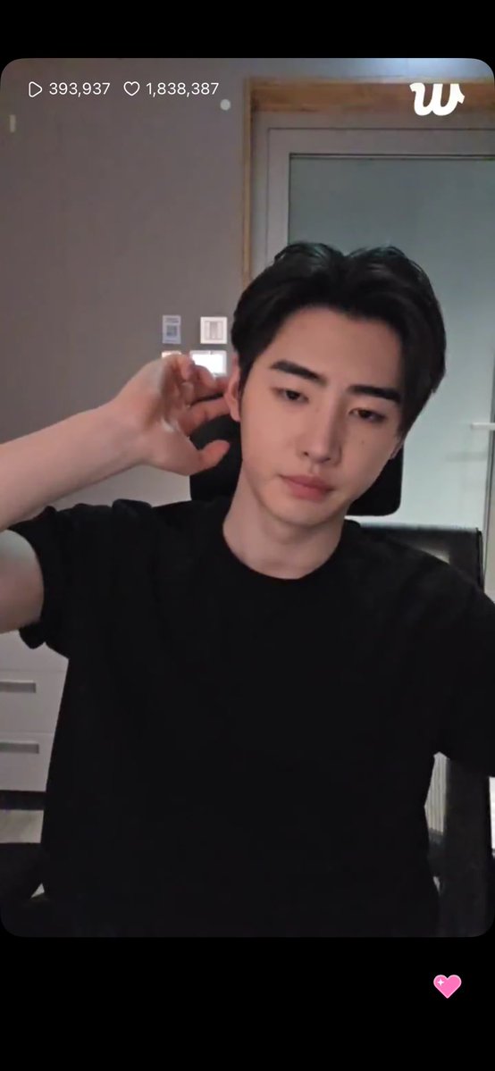 kiana⁷ | клубничко 🍓 tweet media