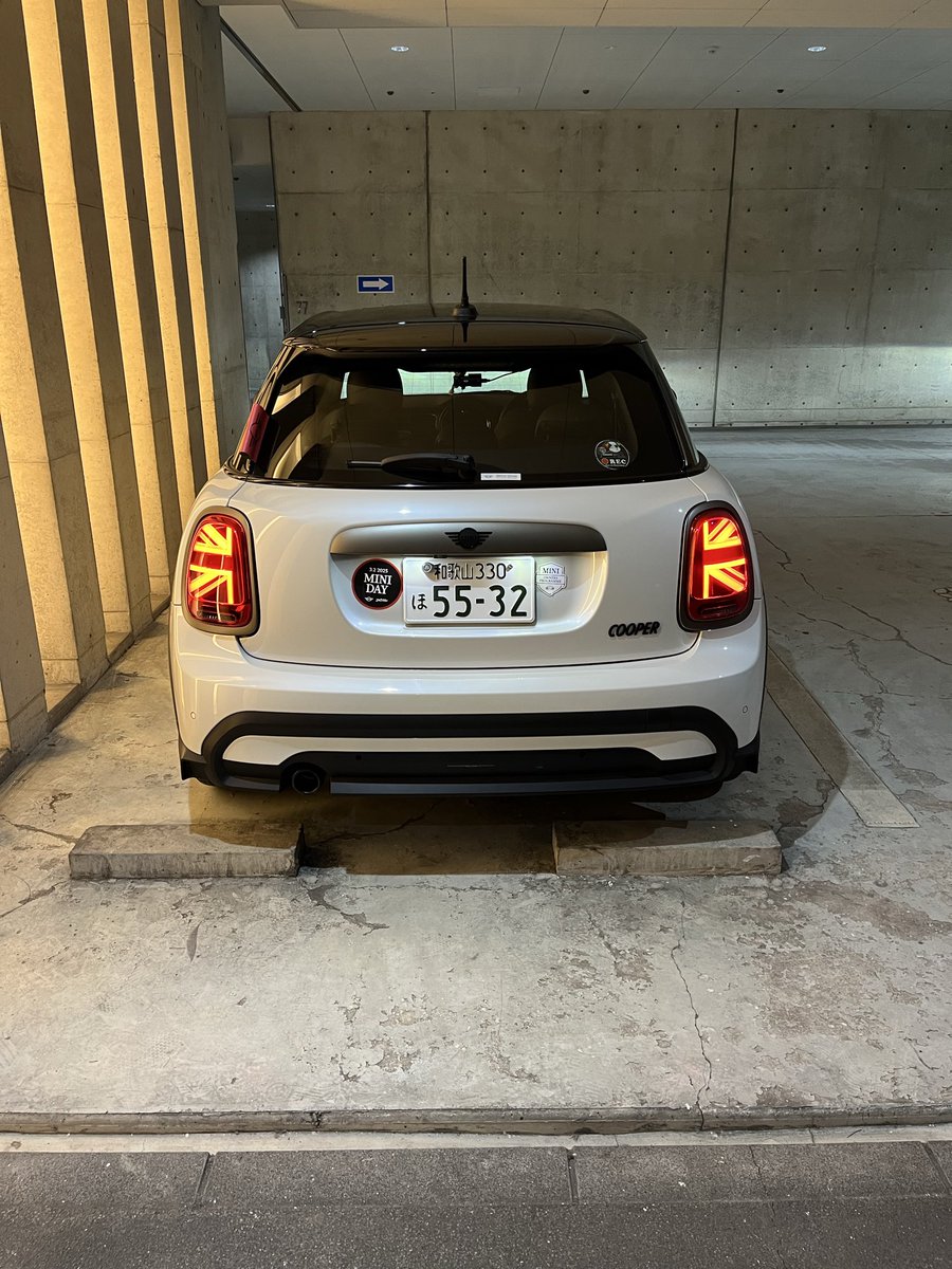cujo00019260's tweet image. #あなたが愛車を選んだ理由を三つ教えて
昔から乗ってみたかった🚗
モデルチェンジする前のこのデザインが良かった🚗
オシャレ😎
#MINI