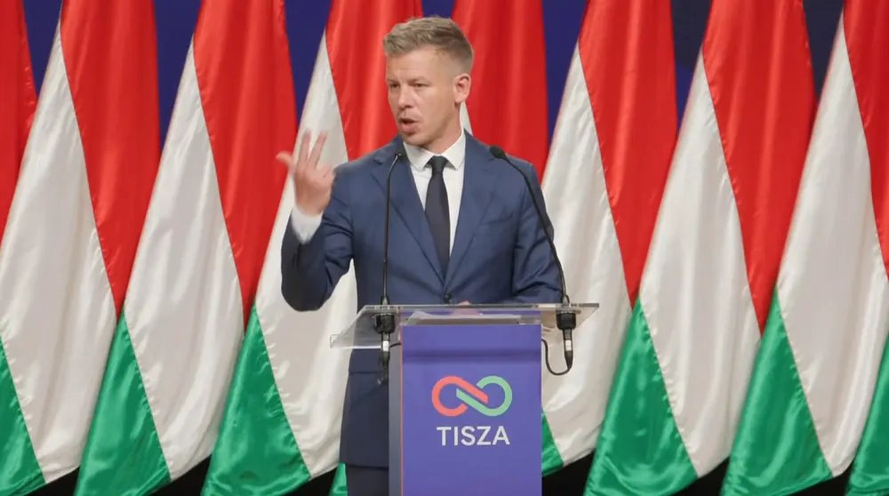 Adam Schwarz tweet media