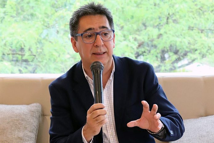 Ahora en 104.7
Se suspenden las #Paso en el Chaco? Que piensan los principales referentes políticos de la provincia? Hablamos con Gustavo Martínez.