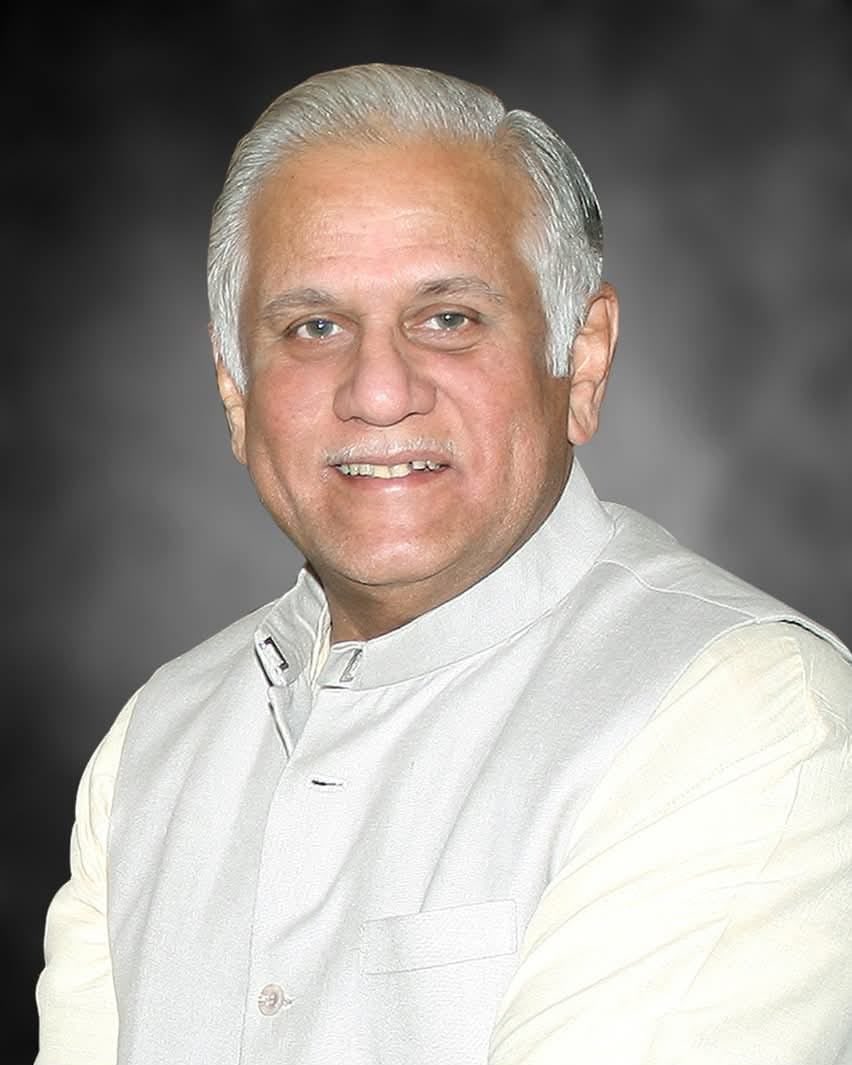 लोकनेते, छत्रपती शाहू सहकारी साखर कारखान्याचे संस्थापक चेअरमन, माजी आमदार स्व. राजे विक्रमसिंह घाटगे यांच्या स्मृतिदिनी त्यांना विनम्र अभिवादन.

त्यांनी आपल्या समाजहिताच्या कार्यातून जनतेच्या मनावर अमिट ठसा उमटवला. सहकार क्षेत्रासाठी त्यांनी दिलेले योगदान सदैव प्रेरणादायी राहील.