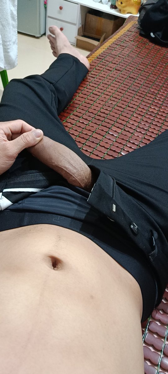 trường tweet media