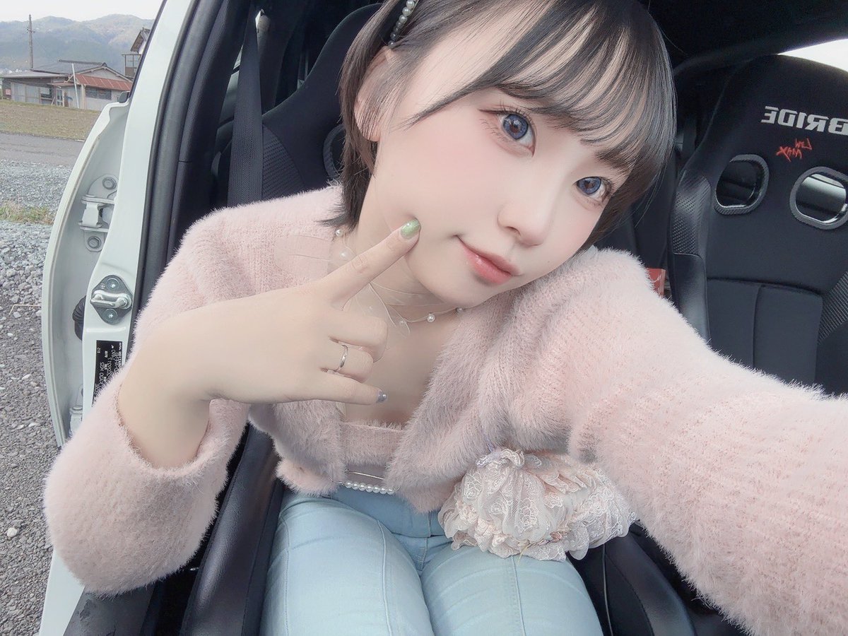 とあ tweet media