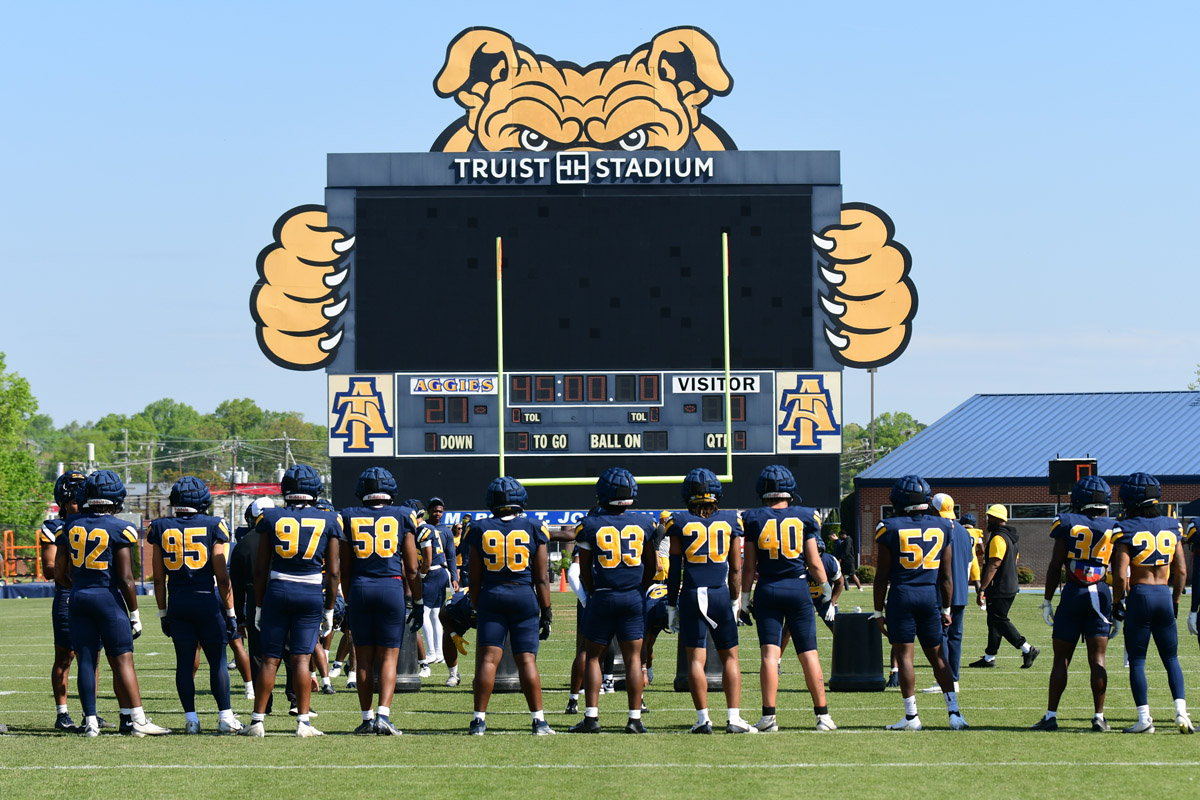 NC Football News tweet media