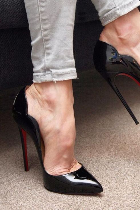 AlexandraValeXX's tweet photo. I know exactly what you’re looking at.
And I let you.
#femaleboss #leatherfetish #leatherlook #goddess #footfetısh #heels https://t.co/8cQfqSRkWU