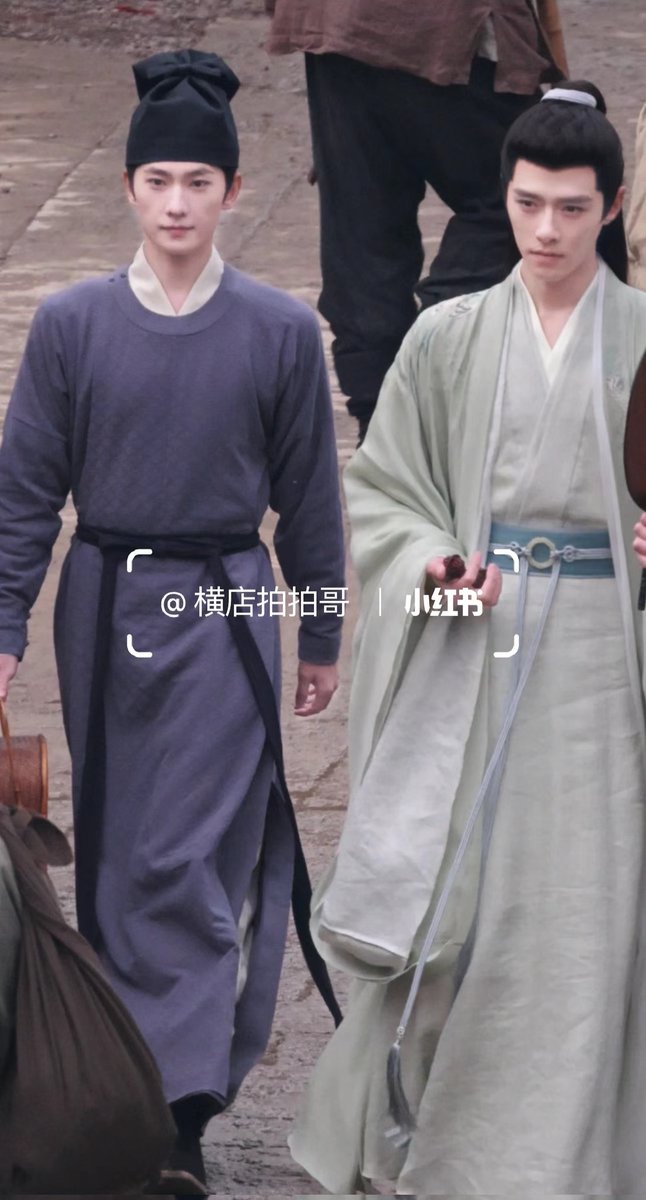 #𝐙𝐇𝐀𝐍𝐙𝐇𝐀𝐎𝐀𝐃𝐕𝐄𝐍𝐓𝐔𝐑𝐄𝐒

• #YangYang treats #FangYilun's currently filming drama #长生契 crew to milk tea🧋

#雨霖铃