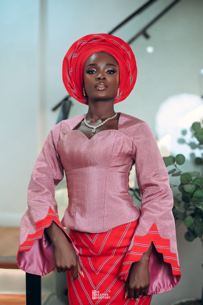 YOUR FAVORITE PHOTOGRAPHER tweet media