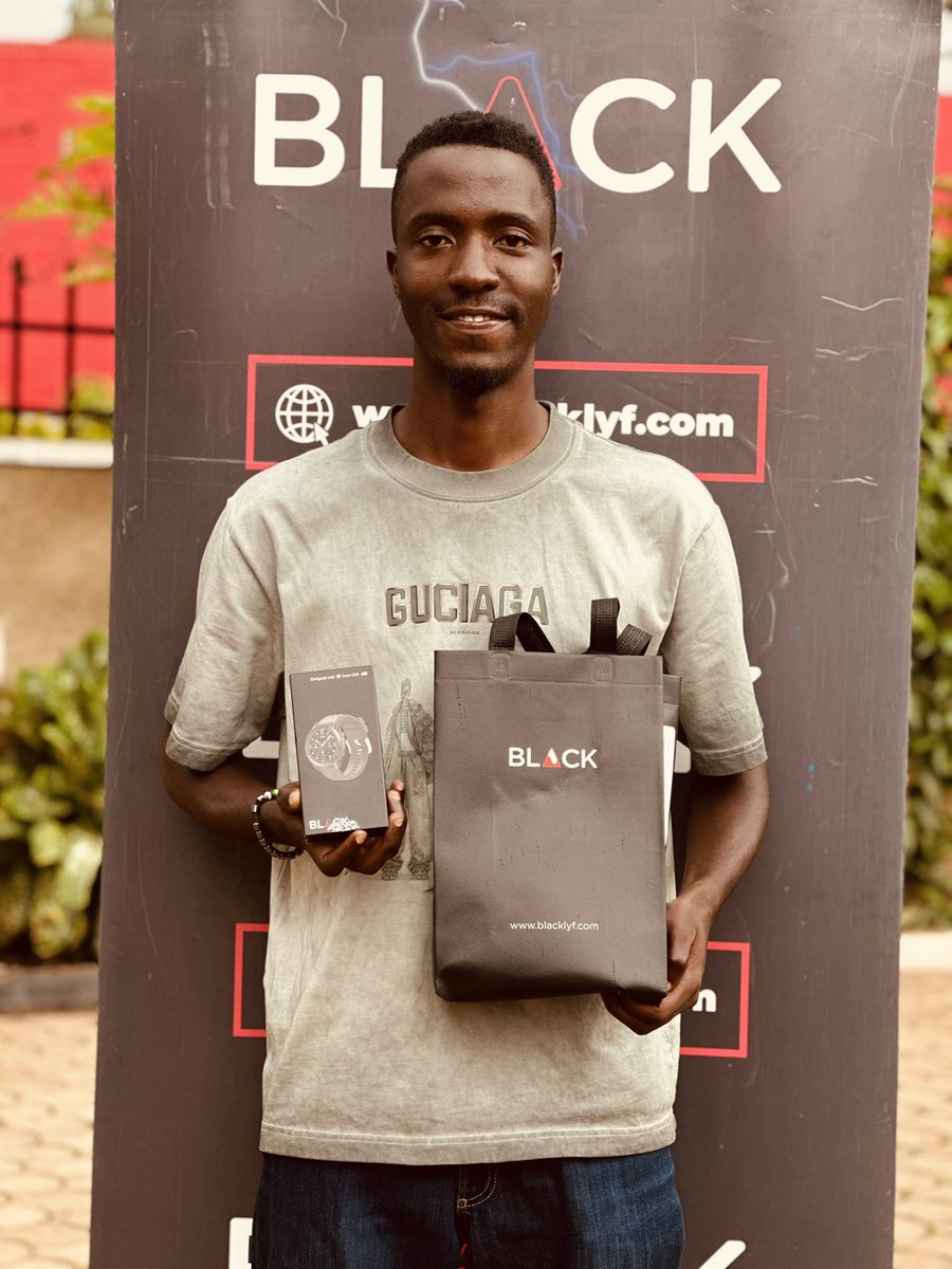 blacklyfug's tweet image. We delivered. 🤭
Our Easter #CrackTheCodes winner @kukirizajoshua5 passed by today to pick up his BLACK Fit 2 smartwatch.  
Congratulations 👏🏾
