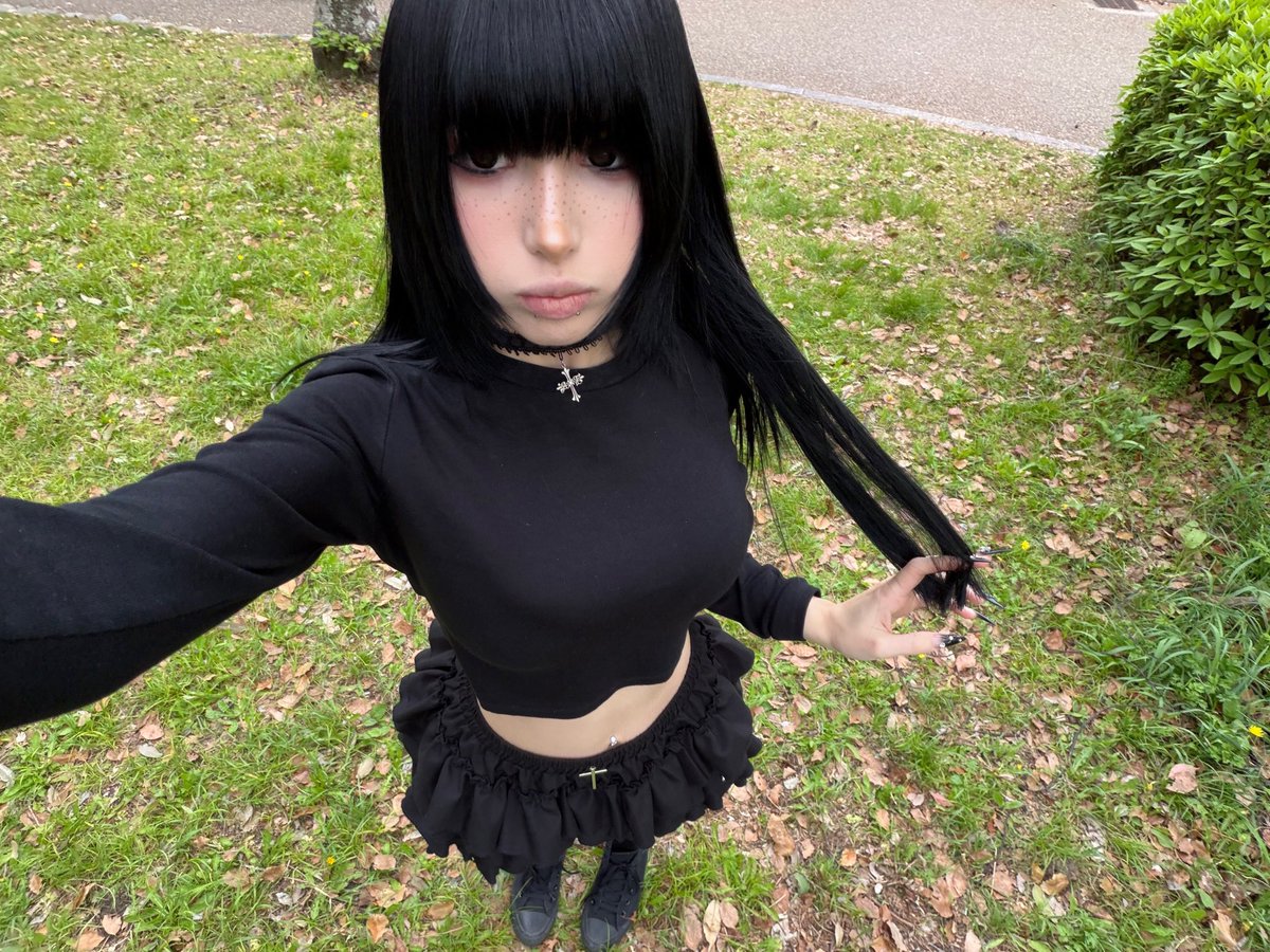 hi (say it back) 🥺