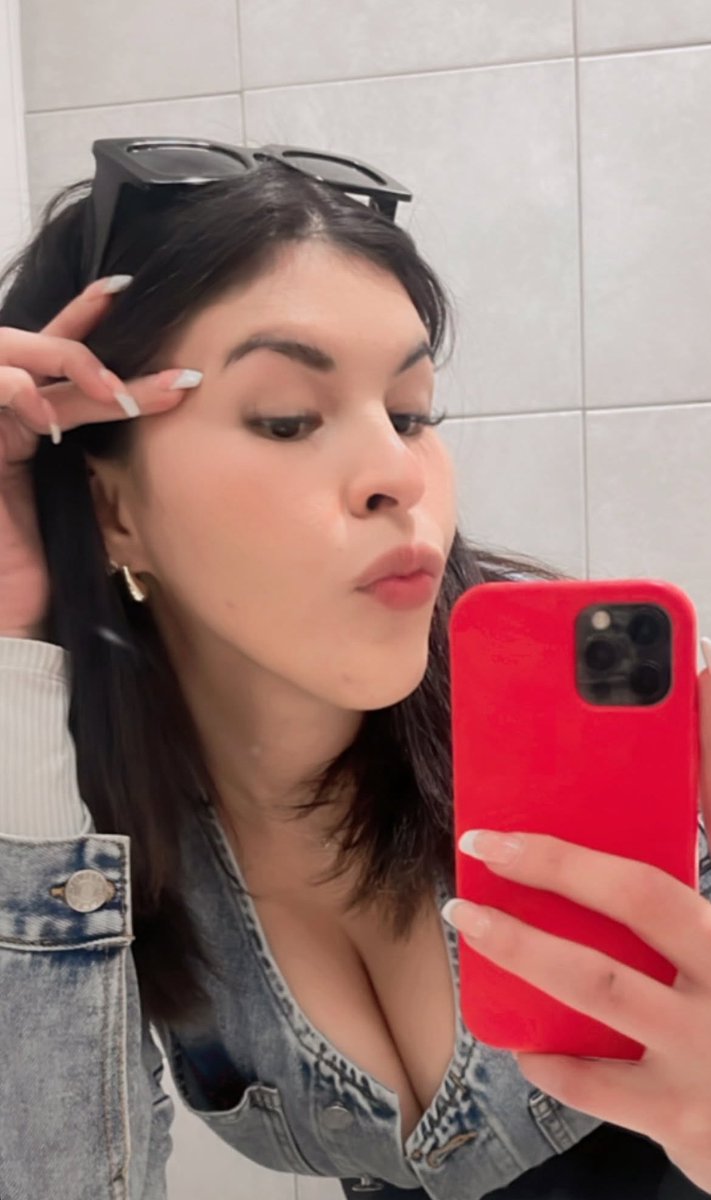 DiosaJessi tweet media